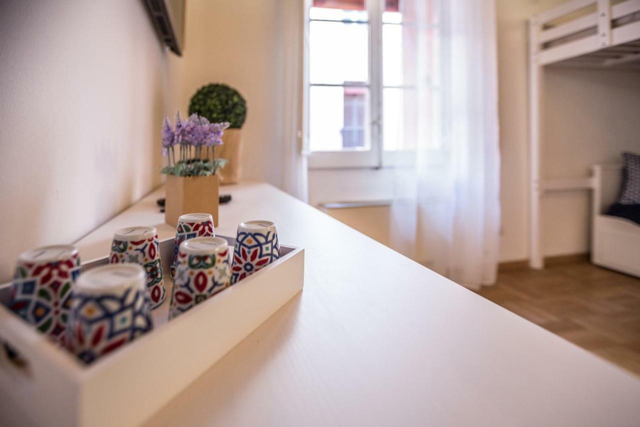 Palazzo Bocchi - The Place Apartments 볼로냐 외부 사진