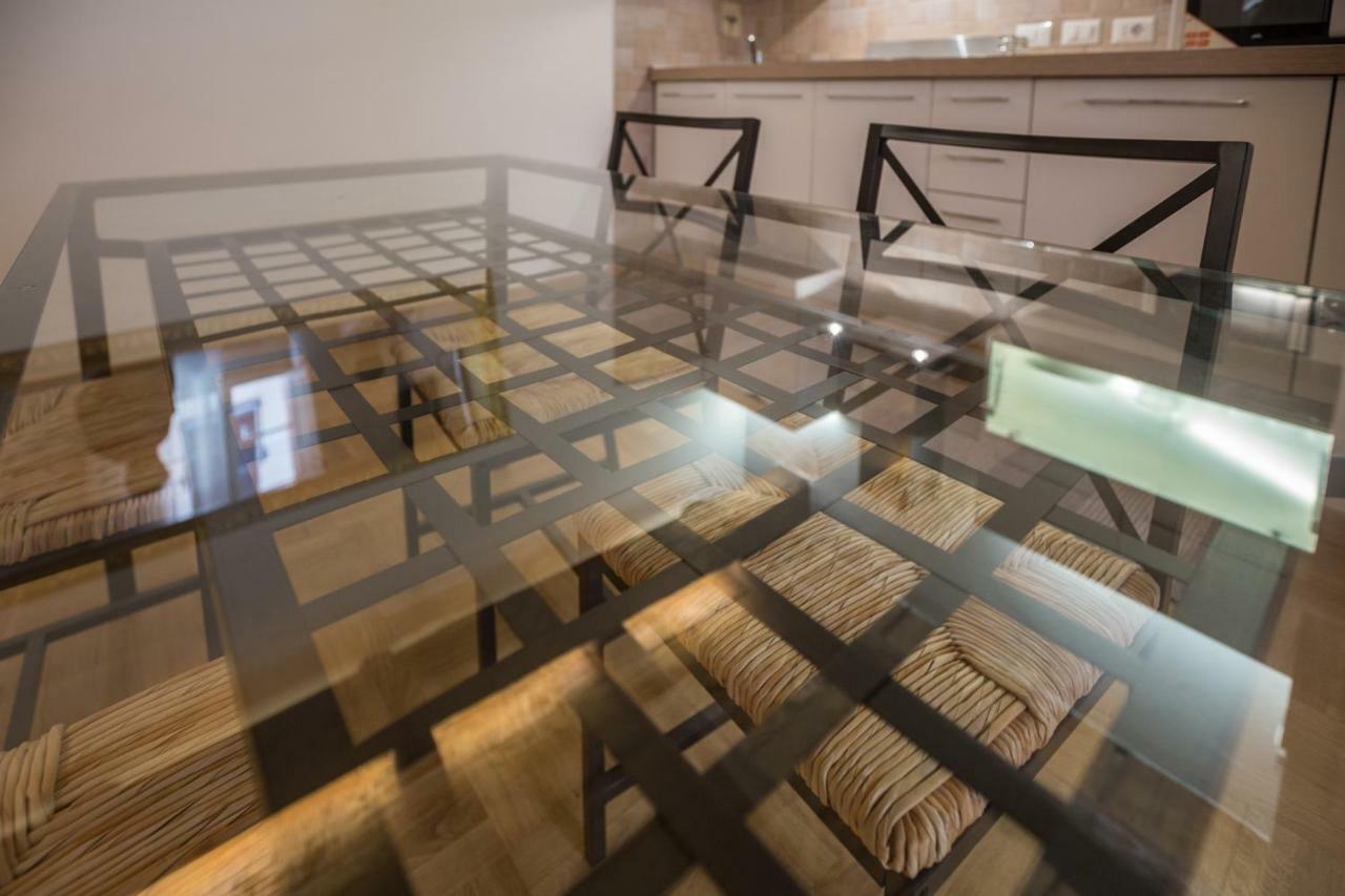 Palazzo Bocchi - The Place Apartments 볼로냐 외부 사진