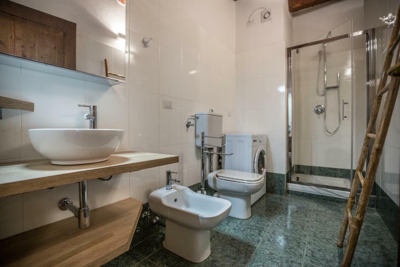 Palazzo Bocchi - The Place Apartments 볼로냐 외부 사진