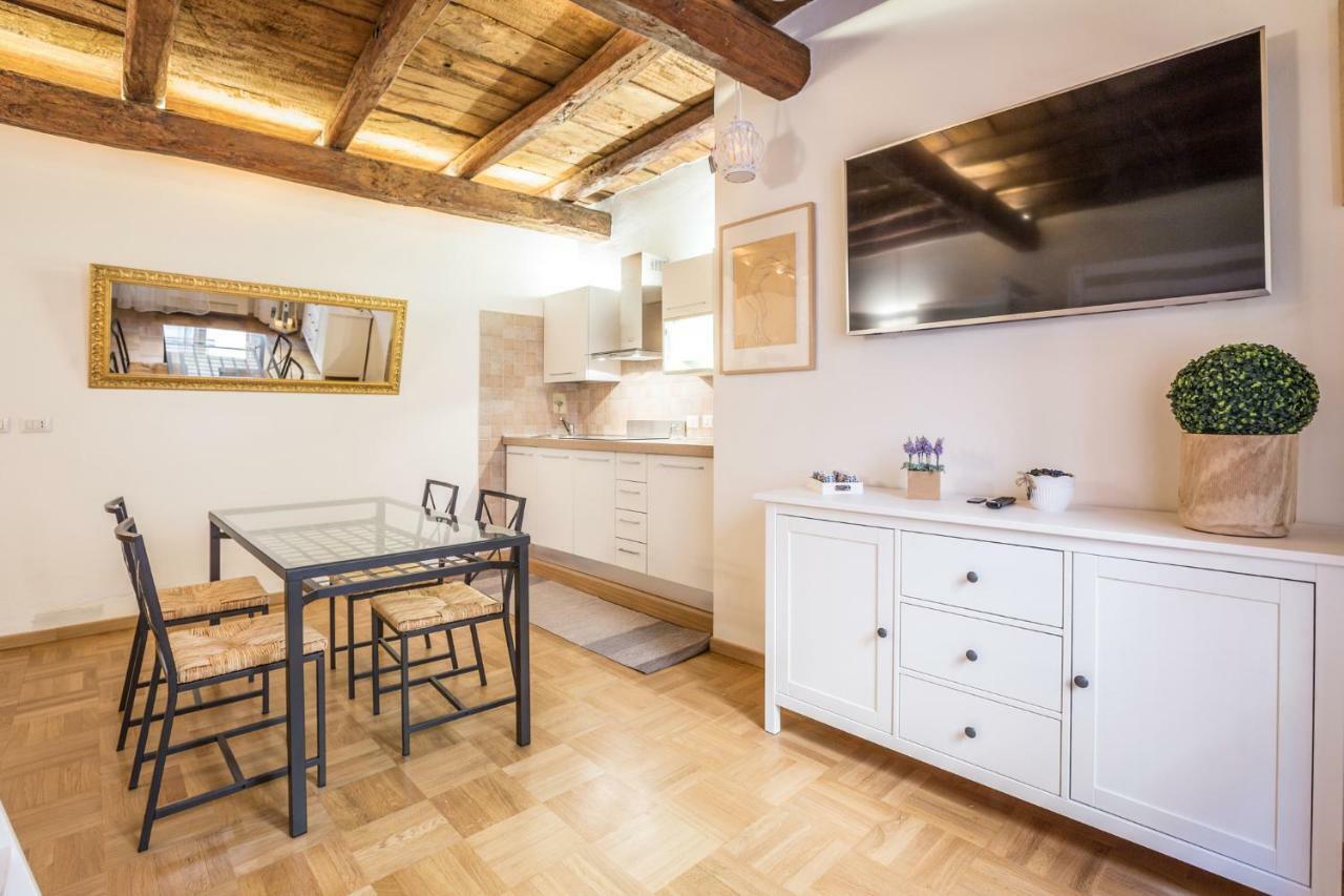 Palazzo Bocchi - The Place Apartments 볼로냐 외부 사진